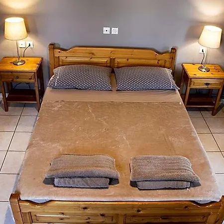 Hotel Defkalion 2*